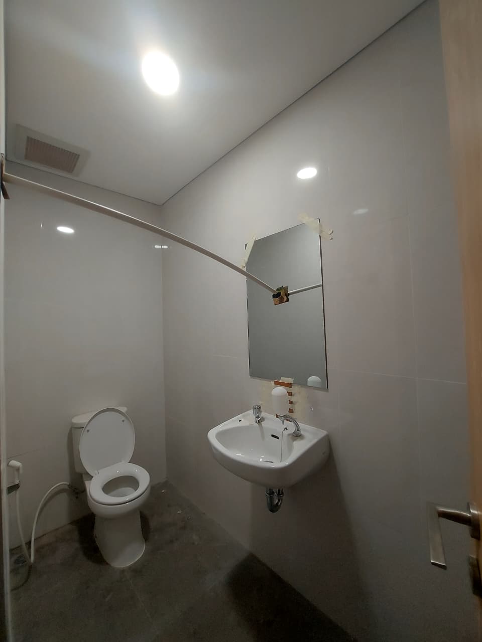 Bank Mandiri Kertamukti